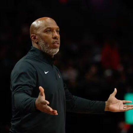 Jogador e técnicos da NBA são presos em investigação contra apostas ilegais