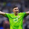 Goleiro “Dibu” Martínez é alvo de investigação na Inglaterra por promover apostas esportivas