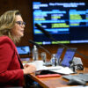 Projeto que repassa verba das bets para esporte militar avança no Senado